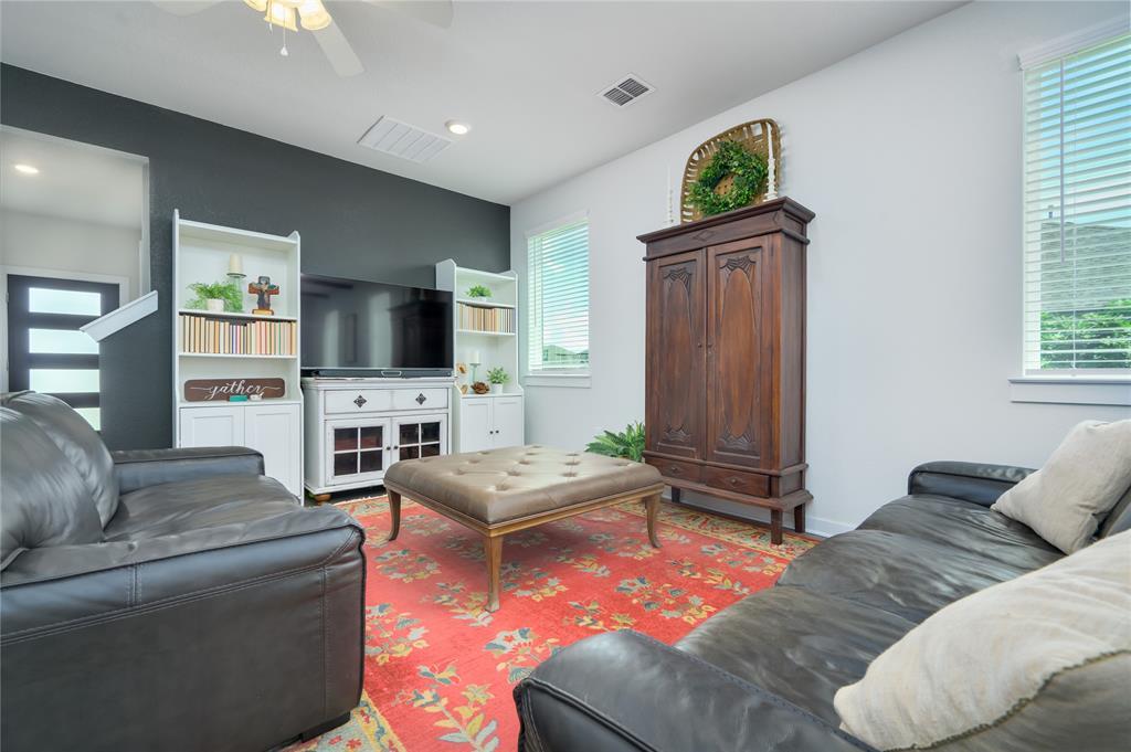 208 Garner Drive Kyle TX 78640