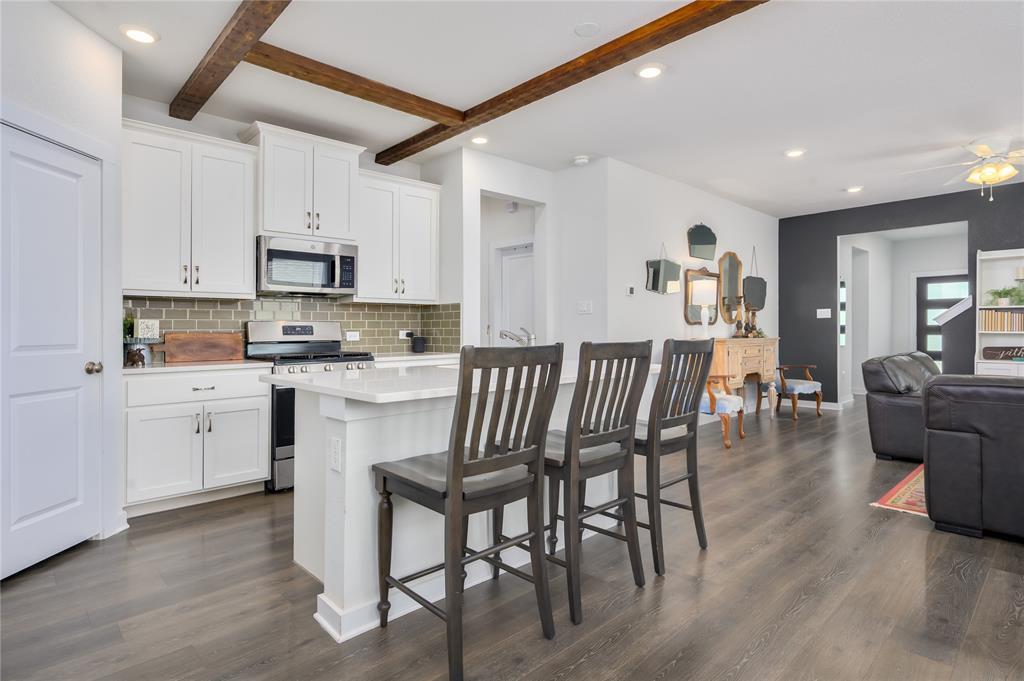 208 Garner Drive Kyle TX 78640