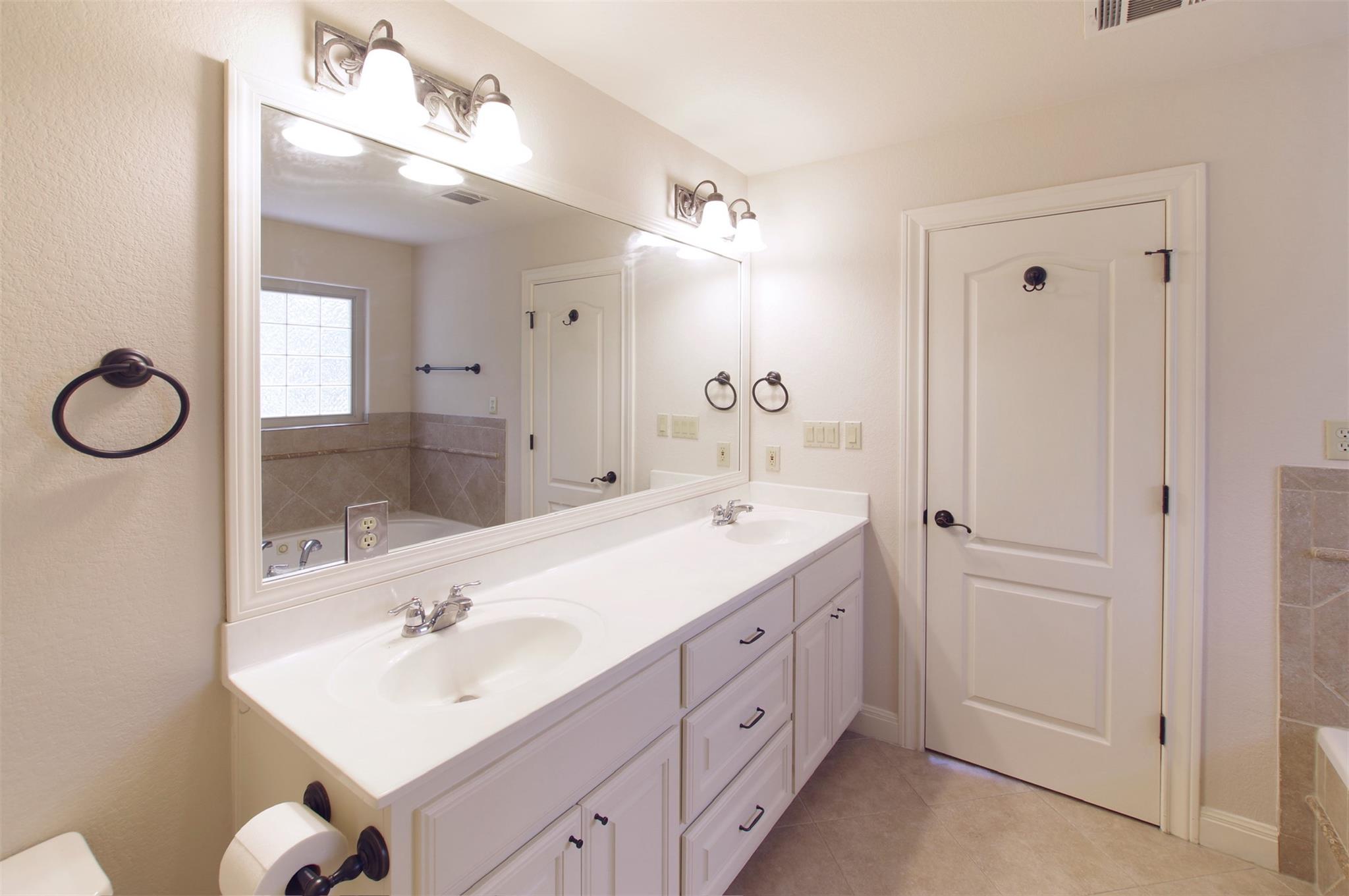 6400 Lakeshore Drive Lago Vista TX 78645