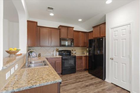 300 Nueces River Trail Hutto TX 78634