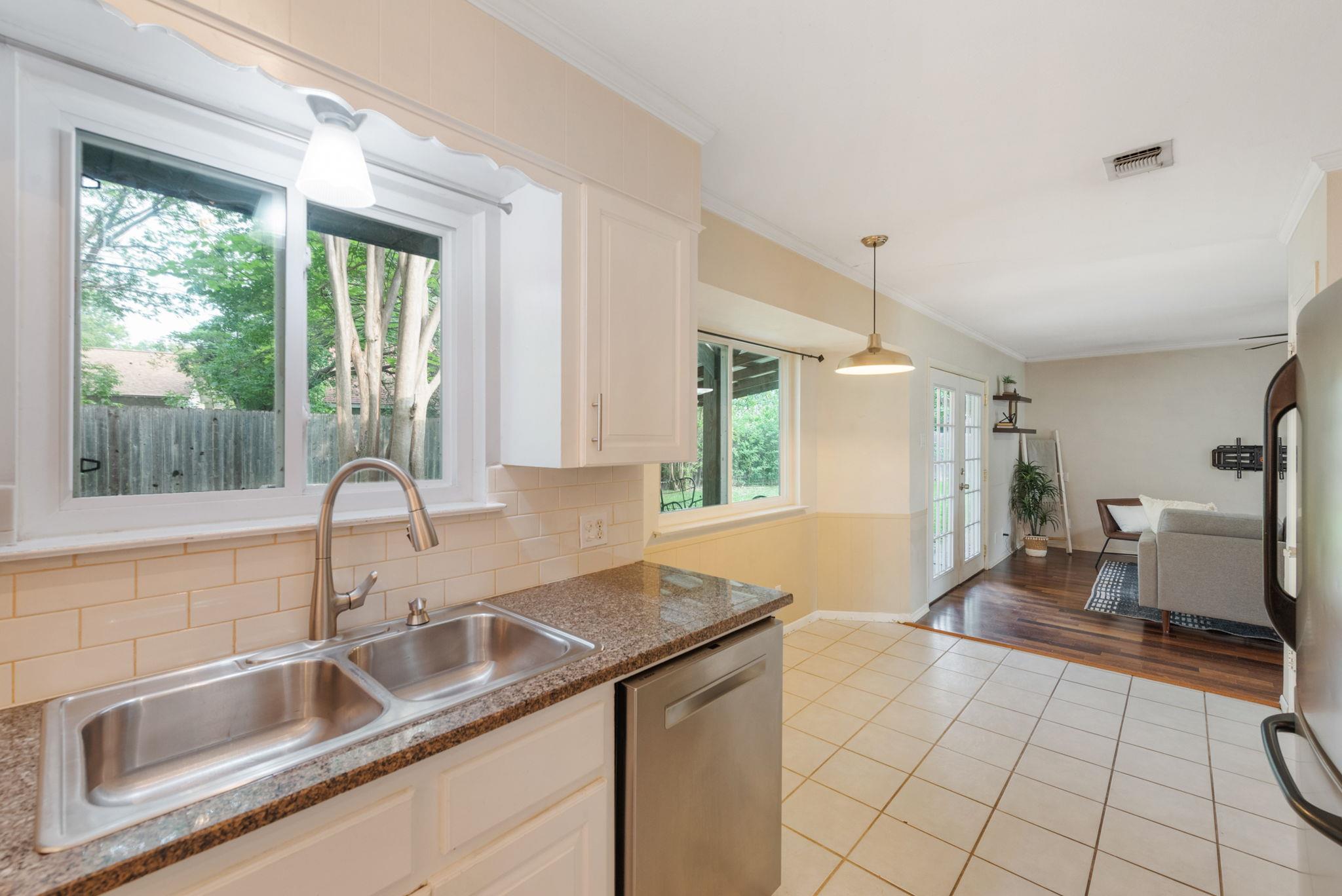 8203 Easter Cove Austin TX 78757