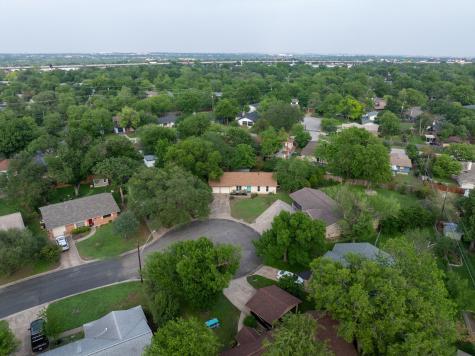 8203 Easter Cove Austin TX 78757