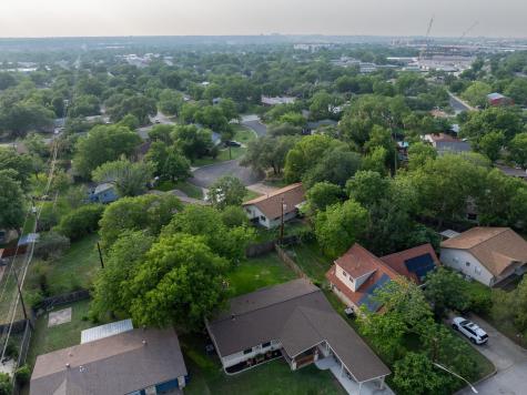 8203 Easter Cove Austin TX 78757