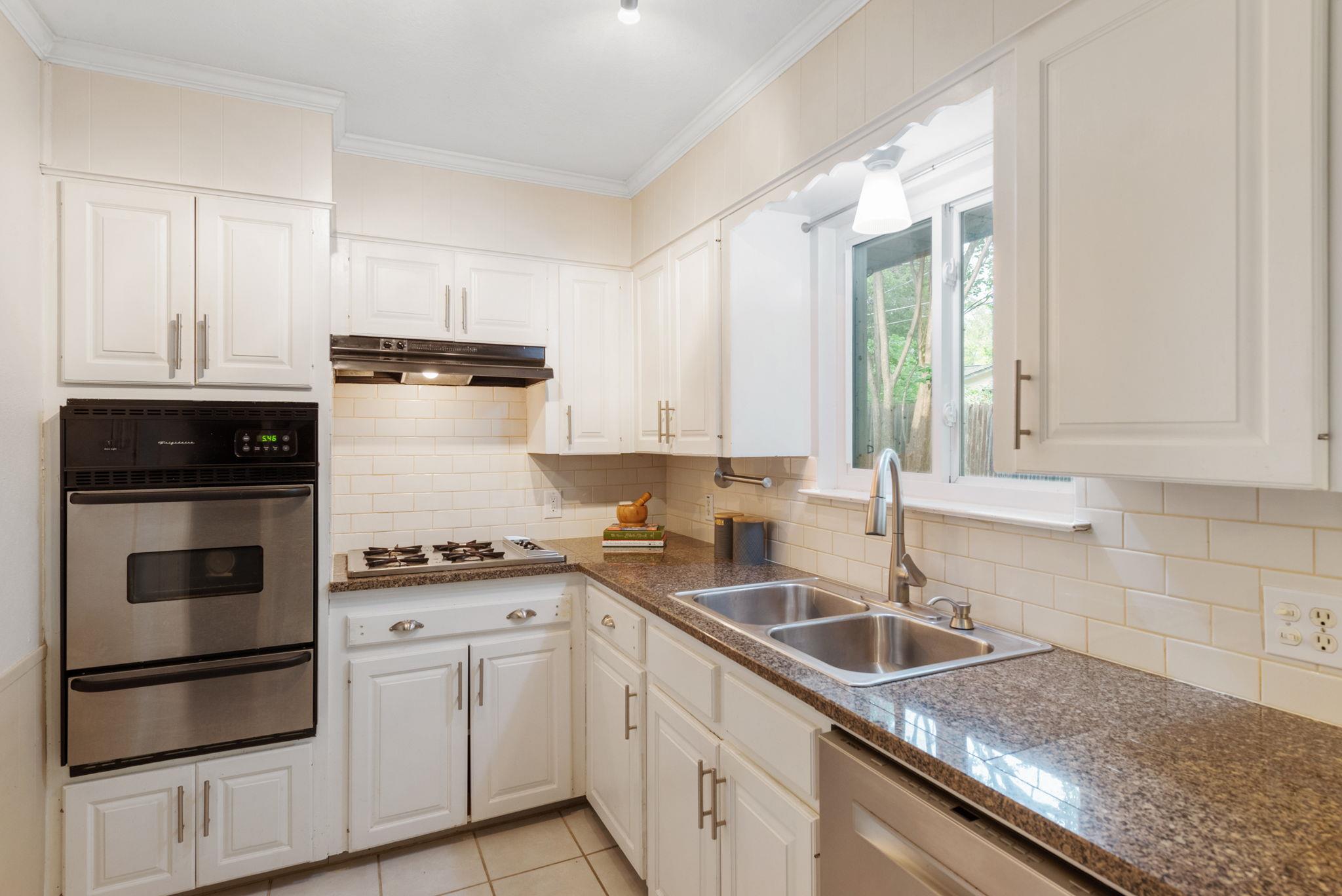 8203 Easter Cove Austin TX 78757