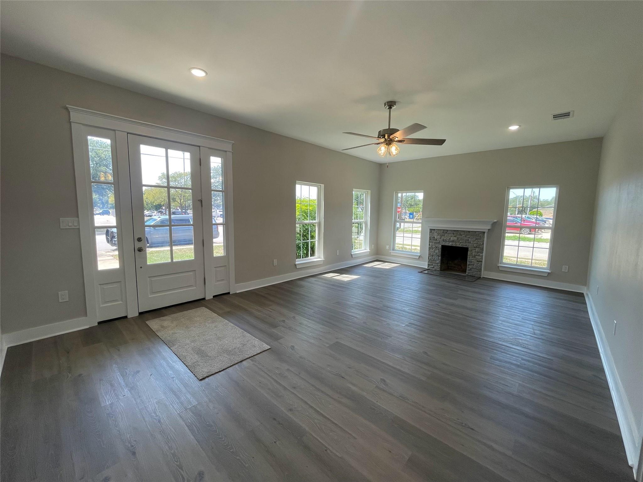 201 E 6th Street Lampasas TX 76550
