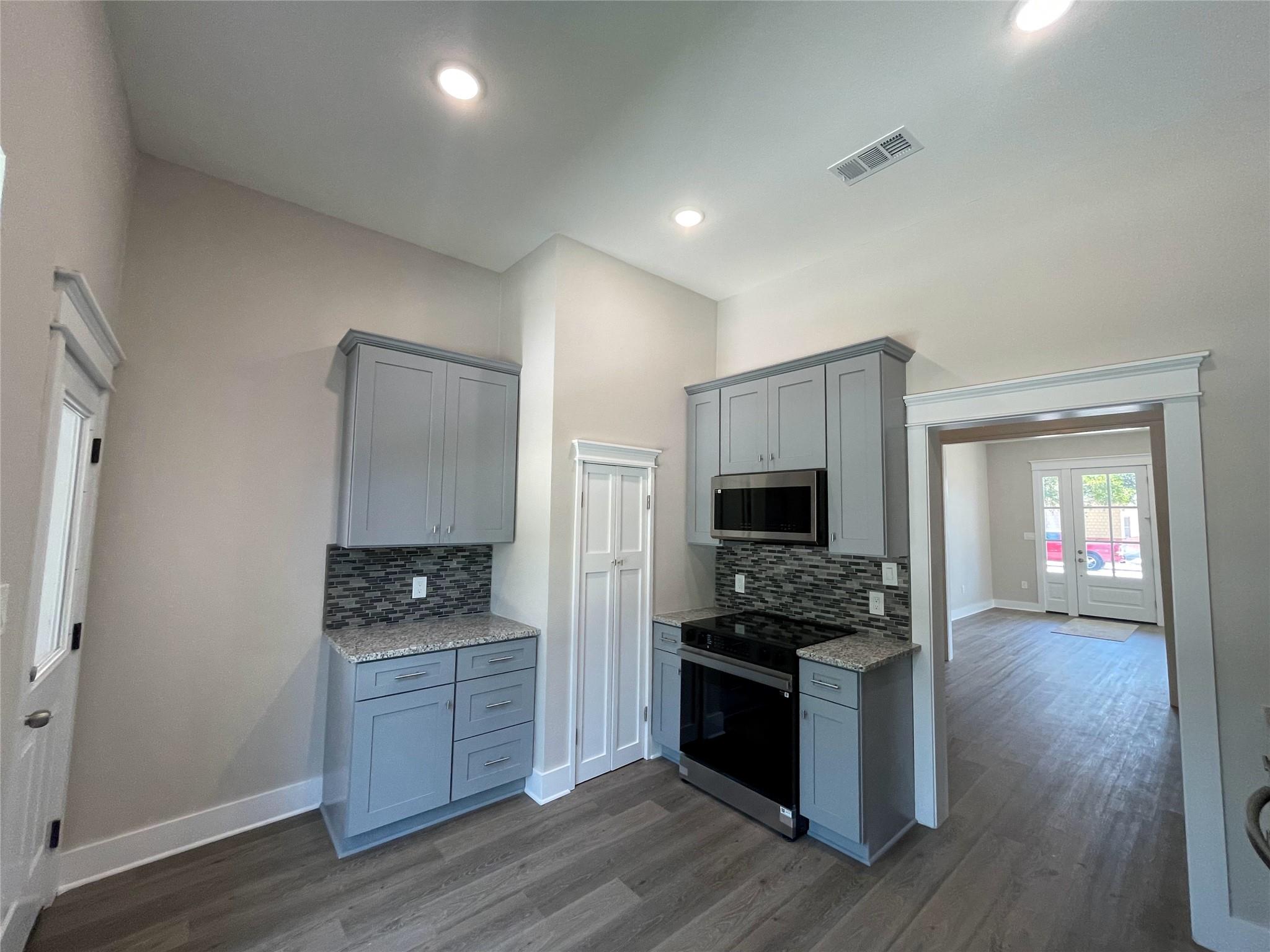 201 E 6th Street Lampasas TX 76550