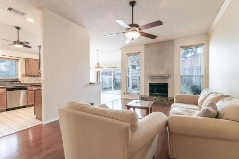 1012 Parrot Trail Round Rock TX 78681
