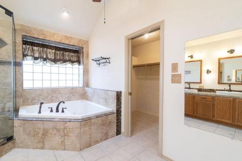 1012 Parrot Trail Round Rock TX 78681
