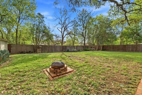 410 Cibilo Street Lockhart TX 78644