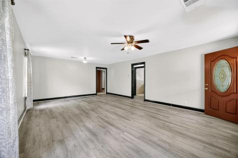 204 Taylor Street Hutto TX 78634