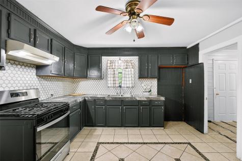 204 Taylor Street Hutto TX 78634