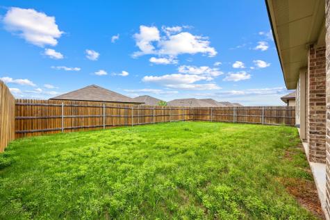 109 Gunther Way Taylor TX 76574