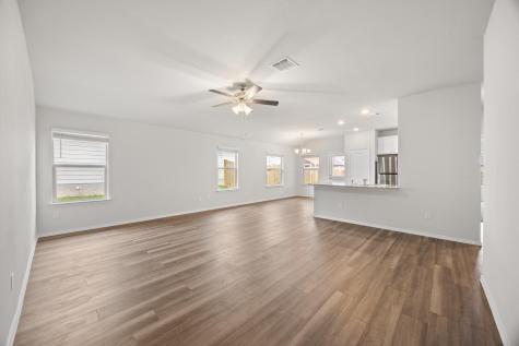 109 Gunther Way Taylor TX 76574