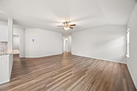 109 Gunther Way Taylor TX 76574