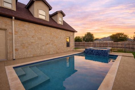 114 Preston Trail Meadowlakes TX 78654