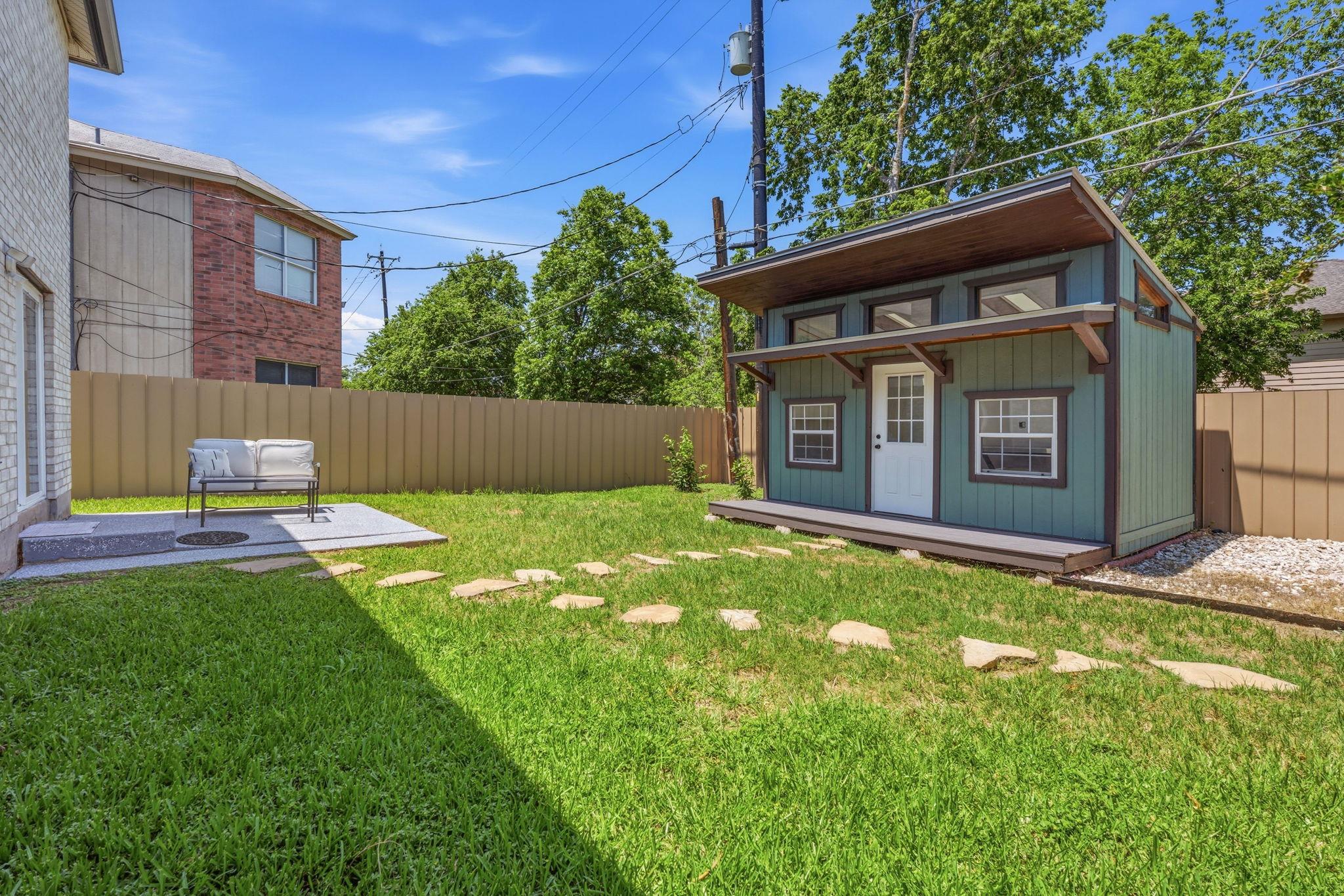 6614 Roseborough Drive Austin TX 78747