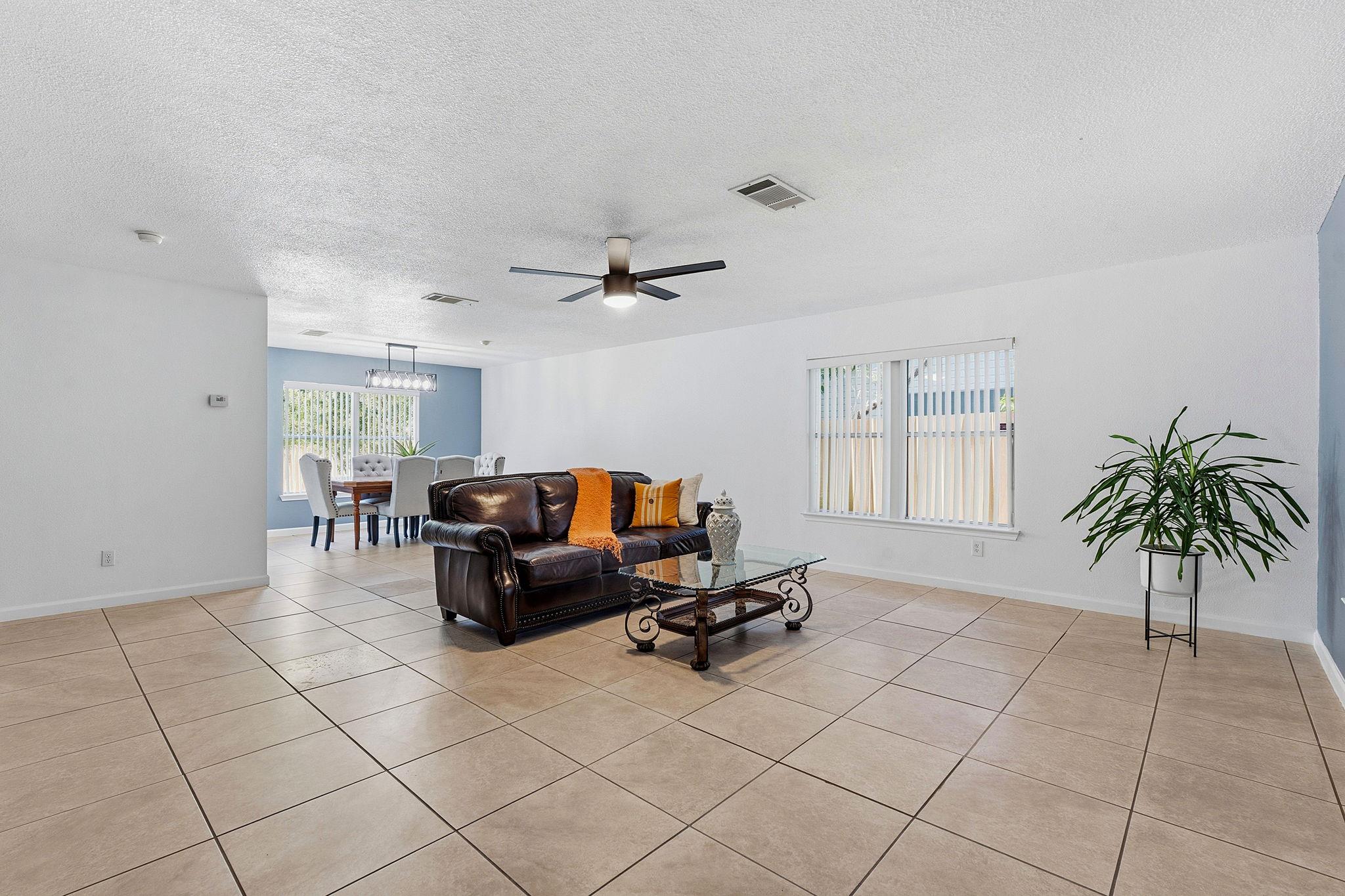 6614 Roseborough Drive Austin TX 78747