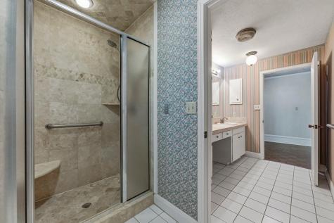 100 W 11th Street Elgin TX 78621