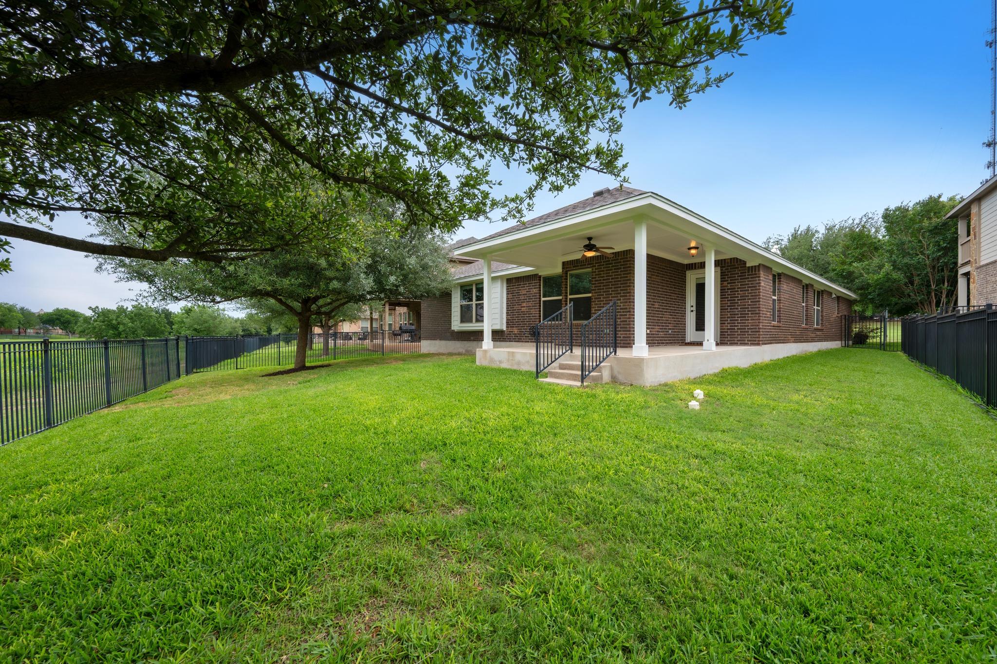 2018 Greenside Trail Round Rock TX 78665
