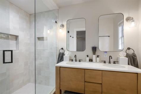 4807 Woodview Avenue Austin TX 78756