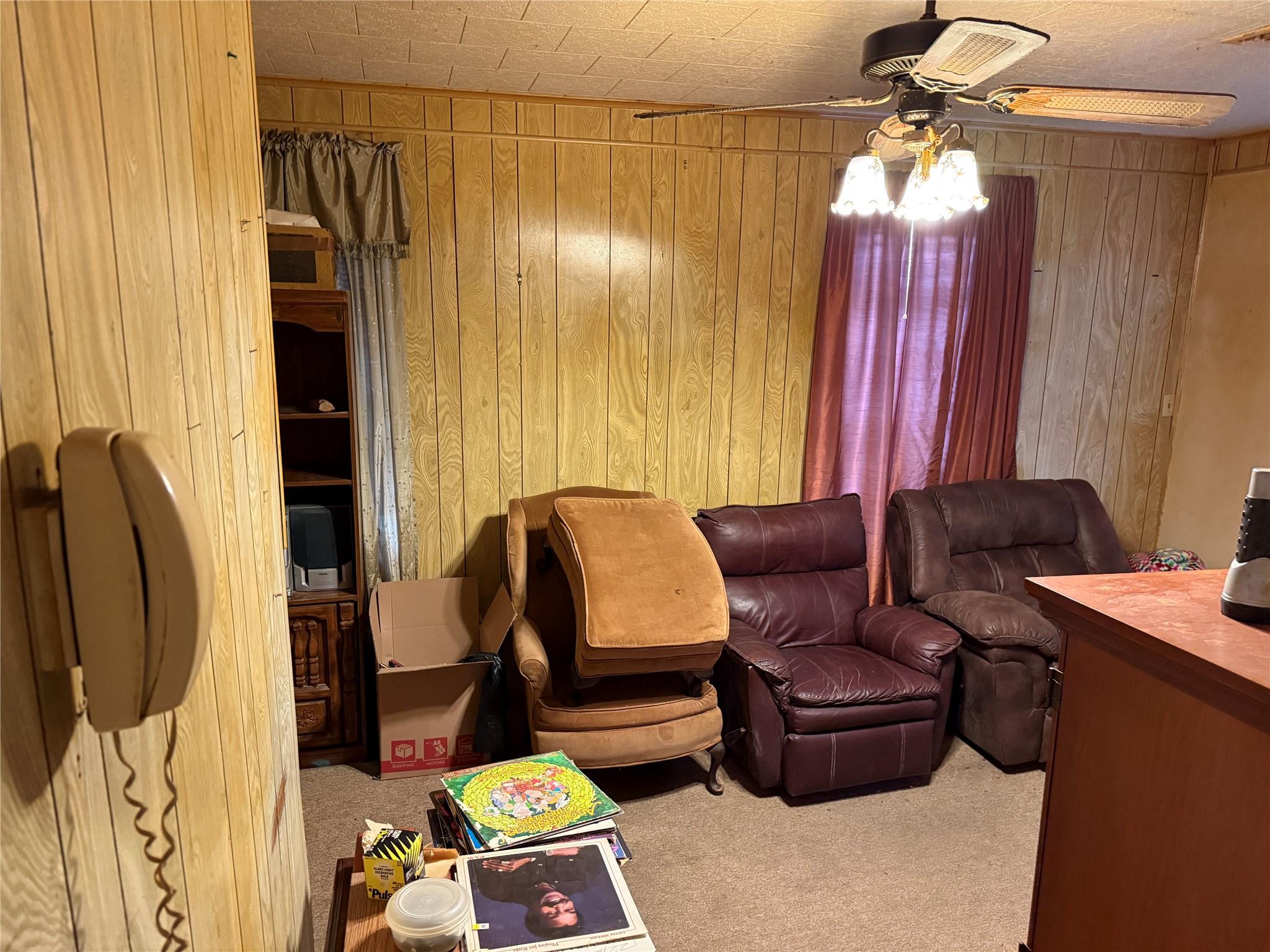 823 N Ellis Street Giddings TX 78942