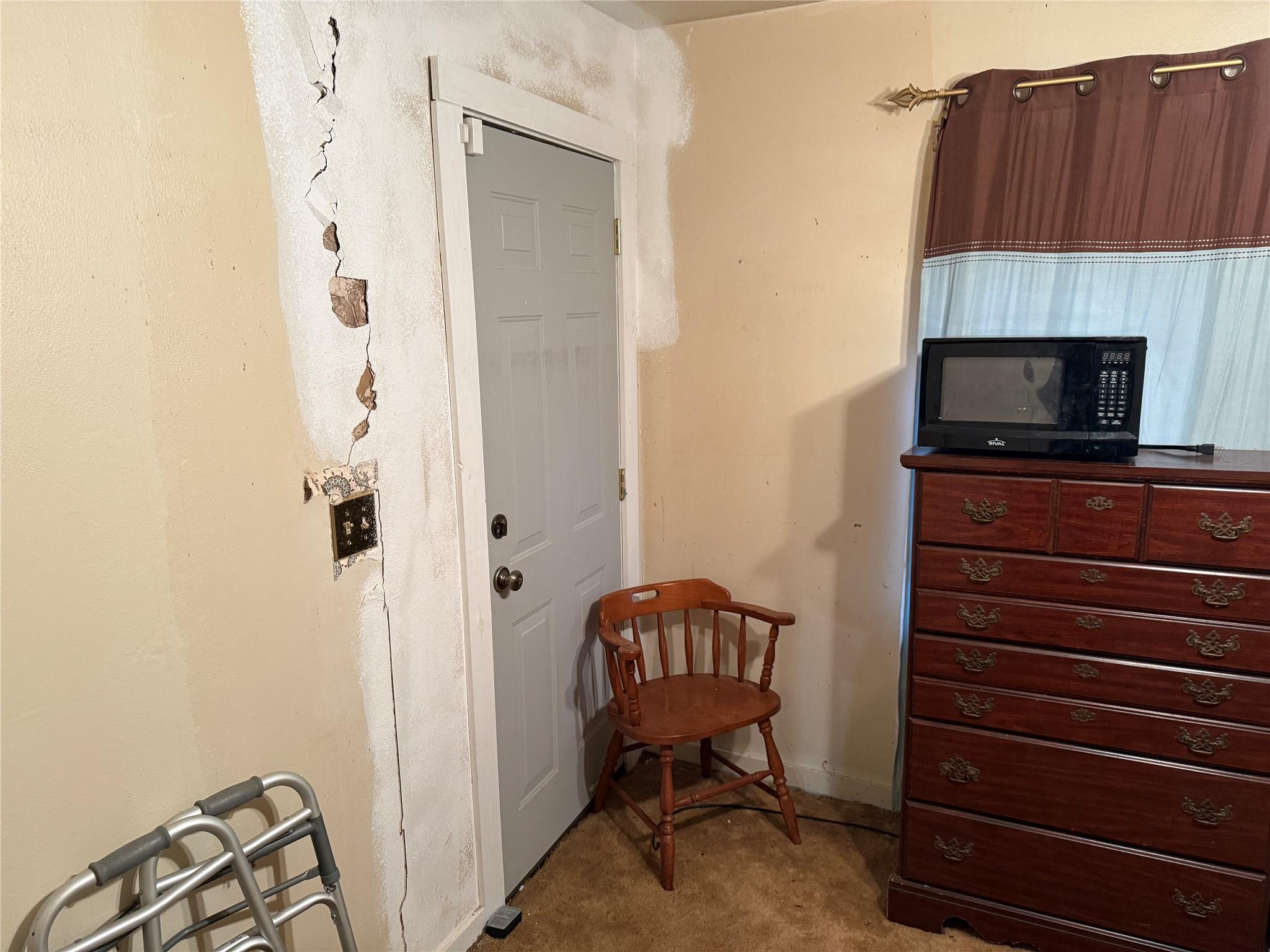 823 N Ellis Street Giddings TX 78942