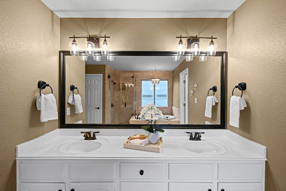 2823 Lantana Ridge Drive Austin TX 78732