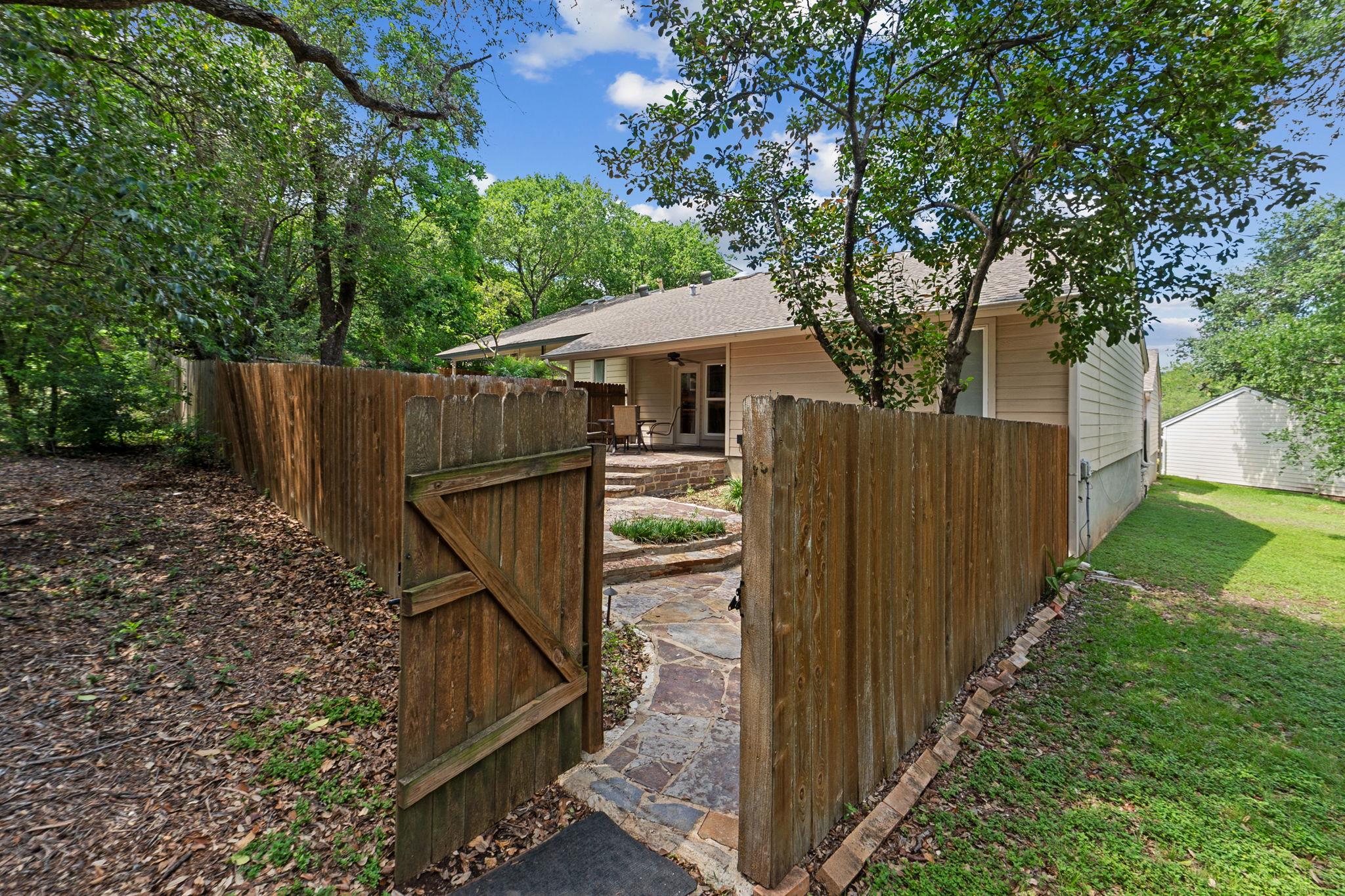 6409 Paintbrush Hollow Austin TX 78750