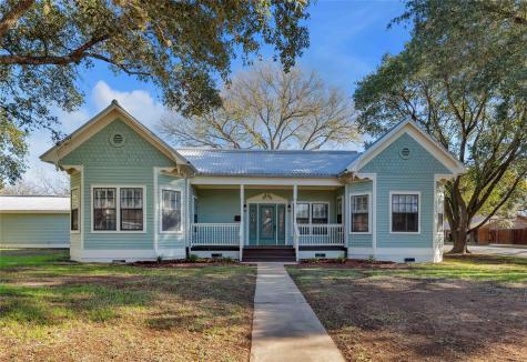 303 S Franklin Street La Grange TX 78945