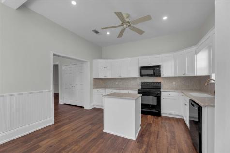 303 S Franklin Street La Grange TX 78945