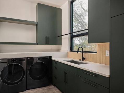 304 Blueridge Trail Austin TX 78746