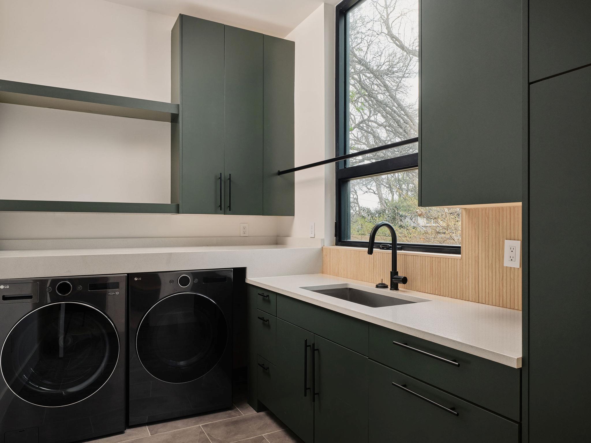 304 Blueridge Trail Austin TX 78746