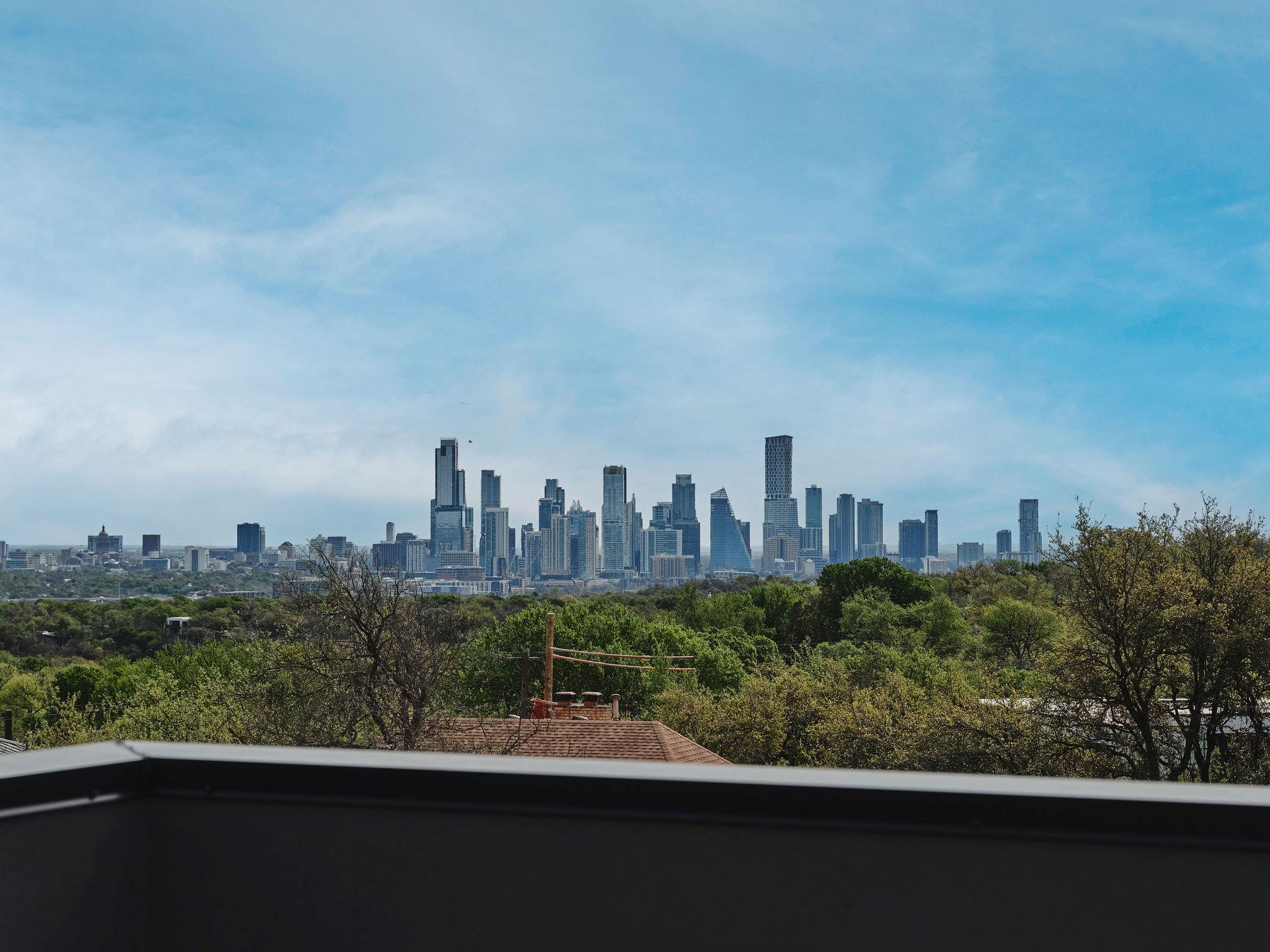 304 Blueridge Trail Austin TX 78746