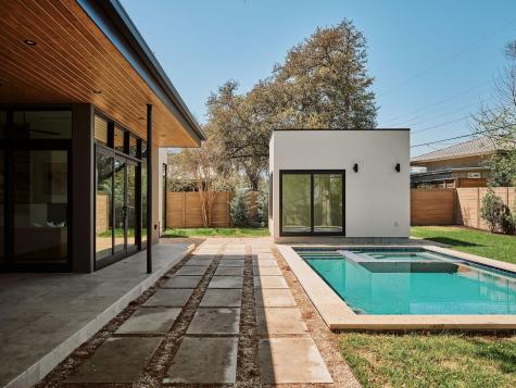 304 Blueridge Trail Austin TX 78746