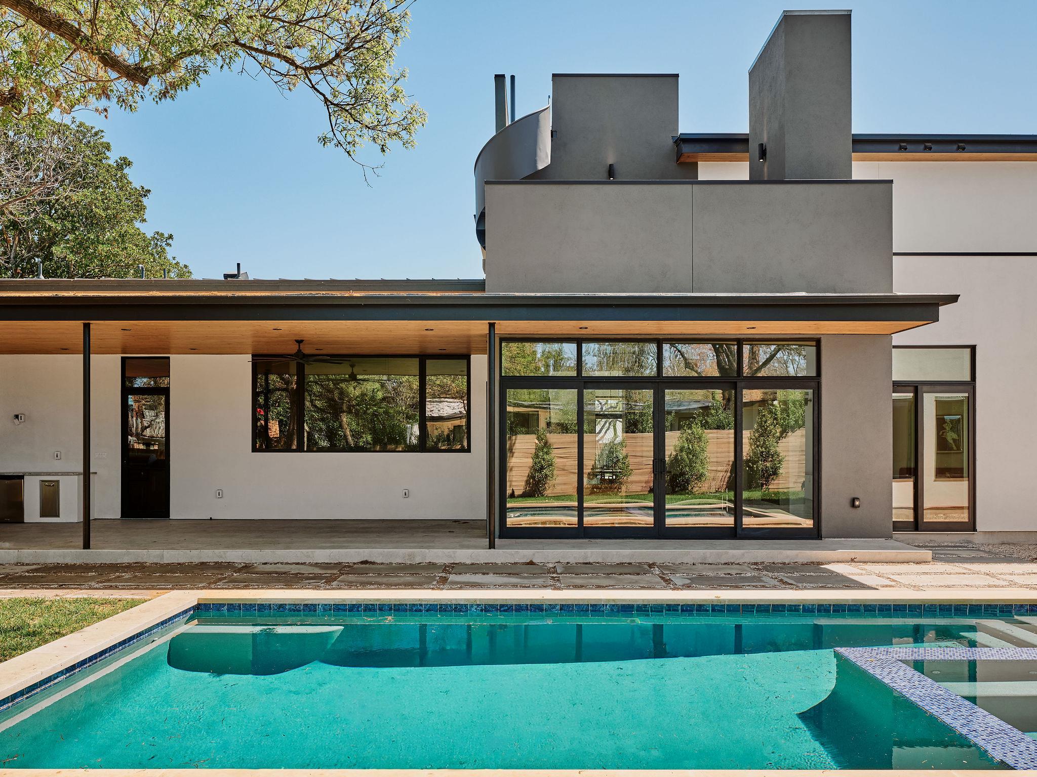 304 Blueridge Trail Austin TX 78746
