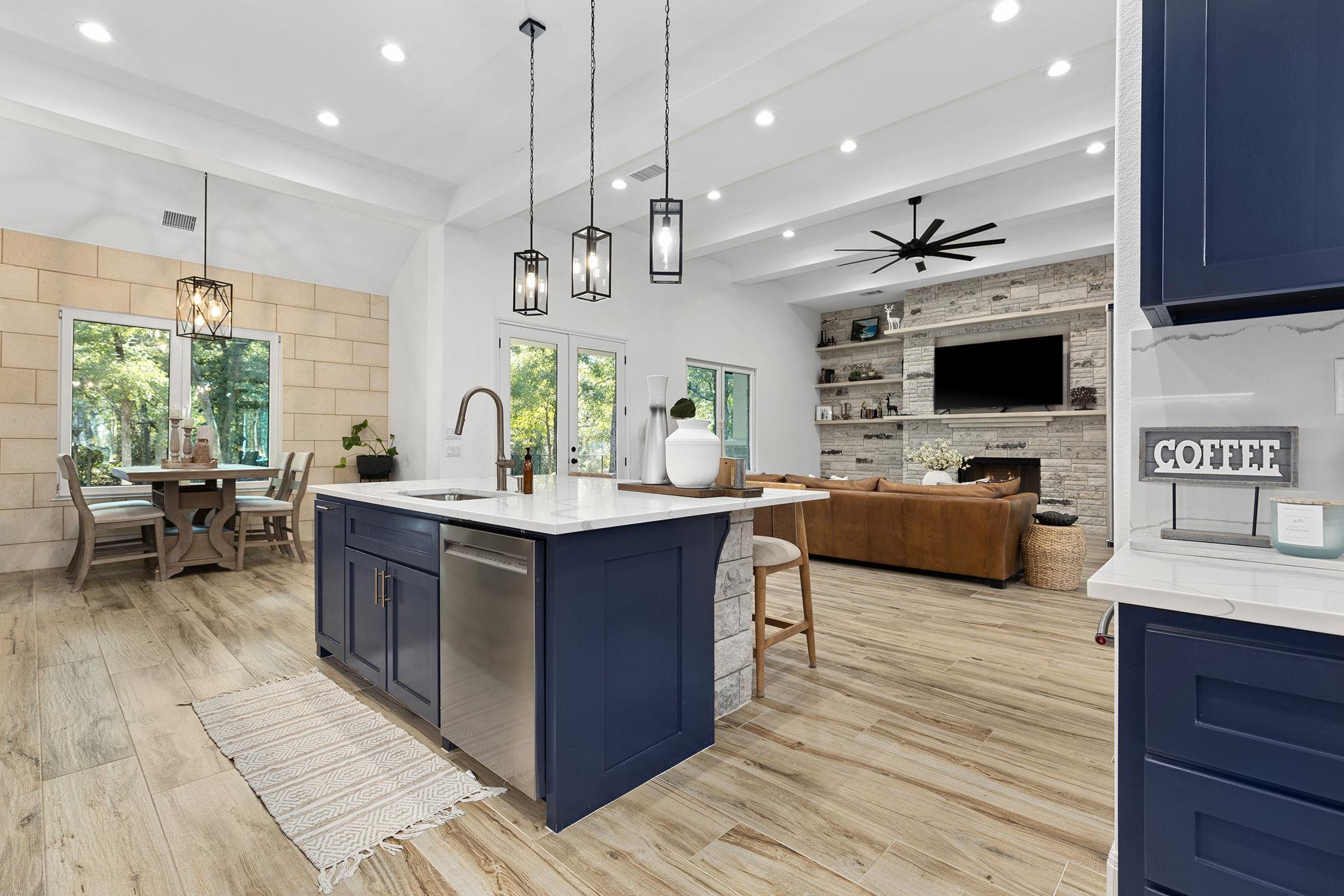 153 Fawn Hollow Elgin TX 78621