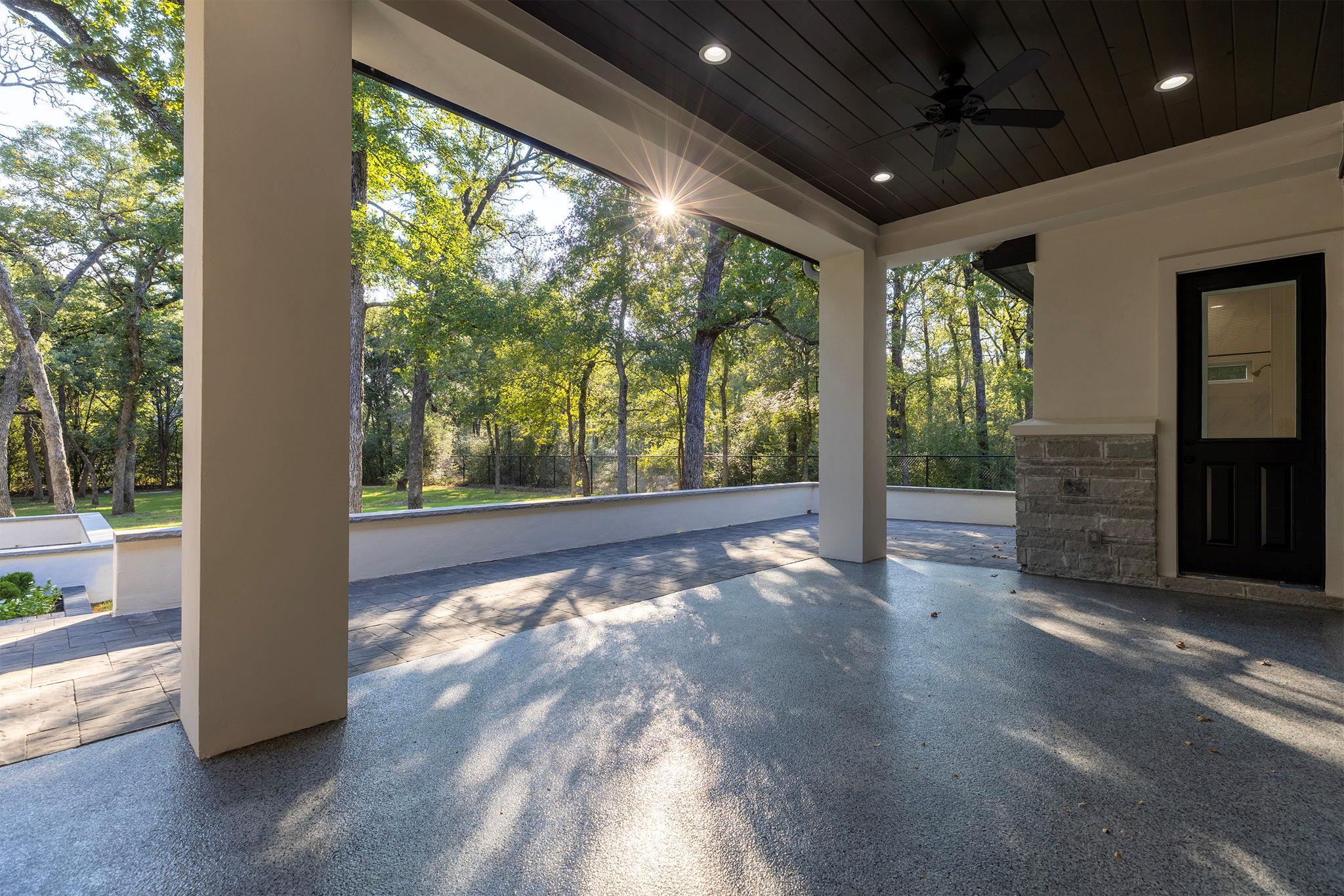 153 Fawn Hollow Elgin TX 78621