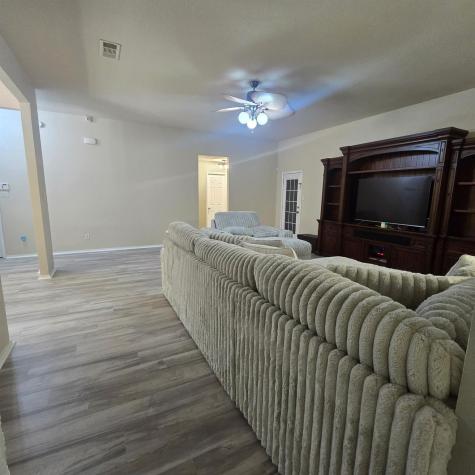 212 Druse Lane Jarrell TX 76537