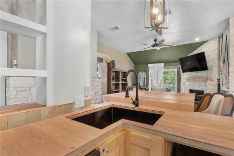 1016 Klondike Loop Round Rock TX 78665