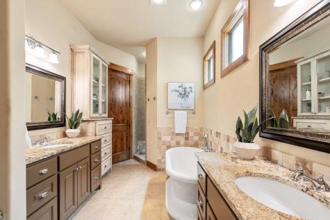 19 Chandon Lane Lakeway TX 78734