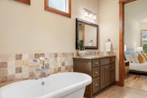 19 Chandon Lane Lakeway TX 78734