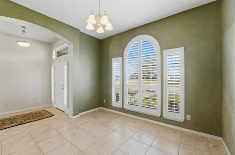 714 Louisiana Avenue Shiner TX 77984