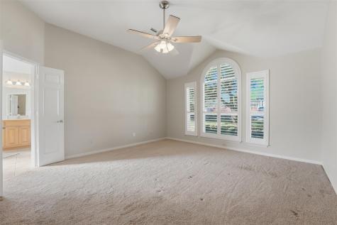 714 Louisiana Avenue Shiner TX 77984