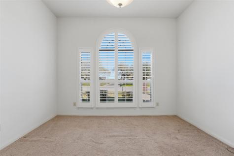 714 Louisiana Avenue Shiner TX 77984