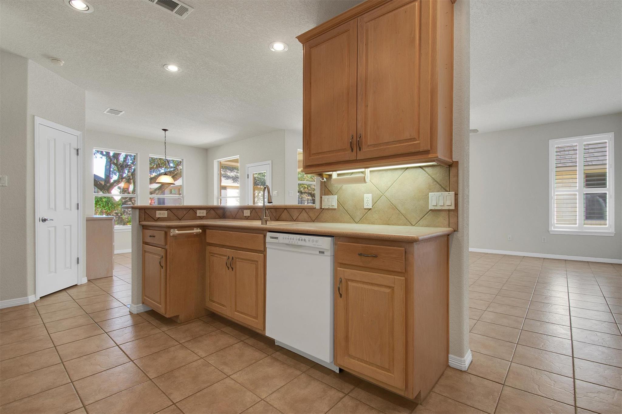 102 Lavaca Lane Georgetown TX 78628
