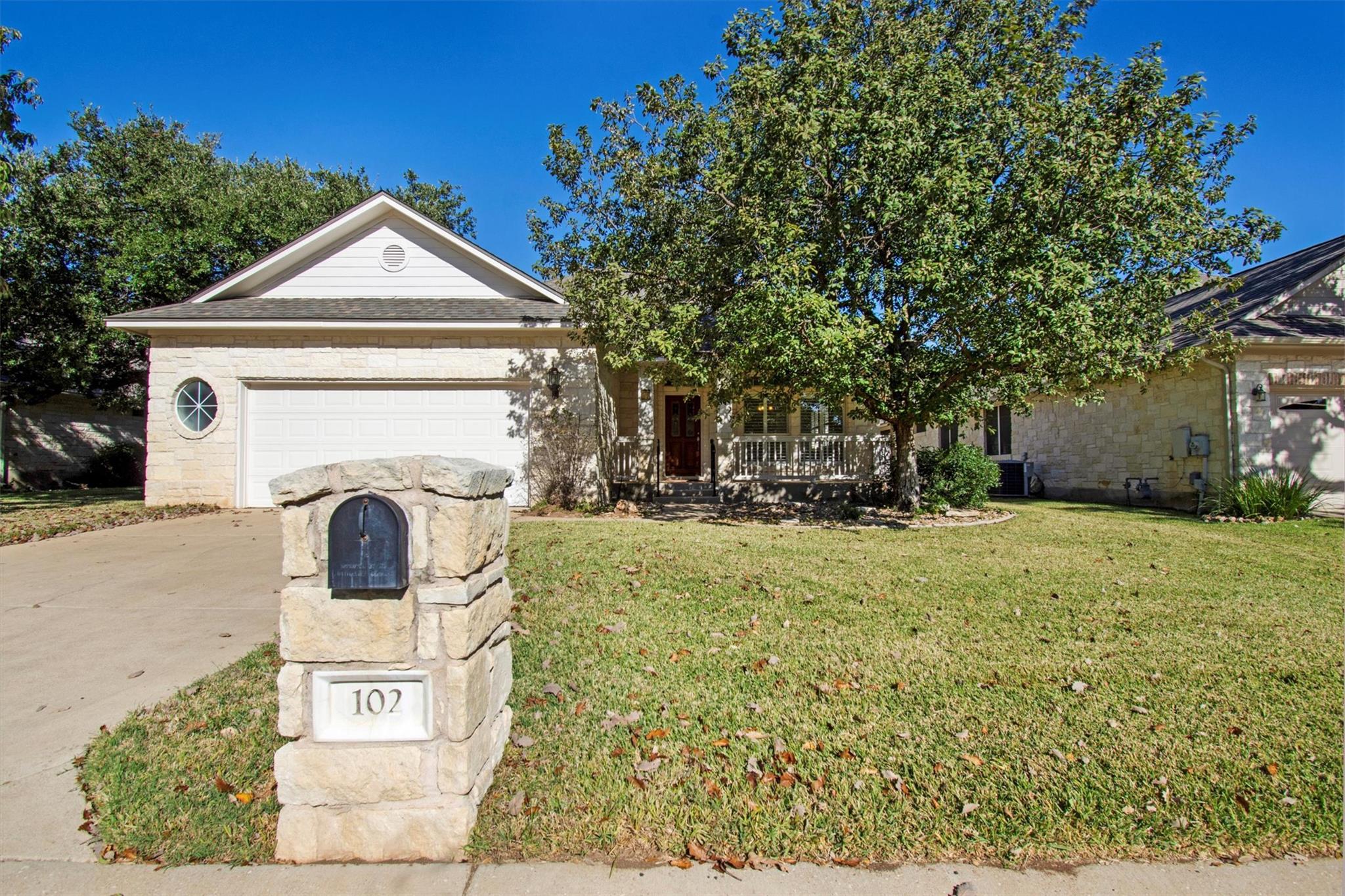 102 Lavaca Lane Georgetown TX 78628