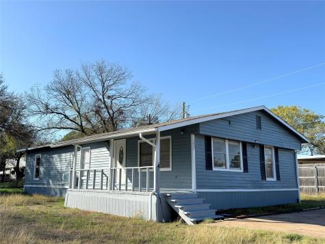 3807 Lands End Court Granbury TX 76048