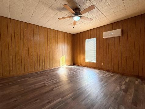 3807 Lands End Court Granbury TX 76048