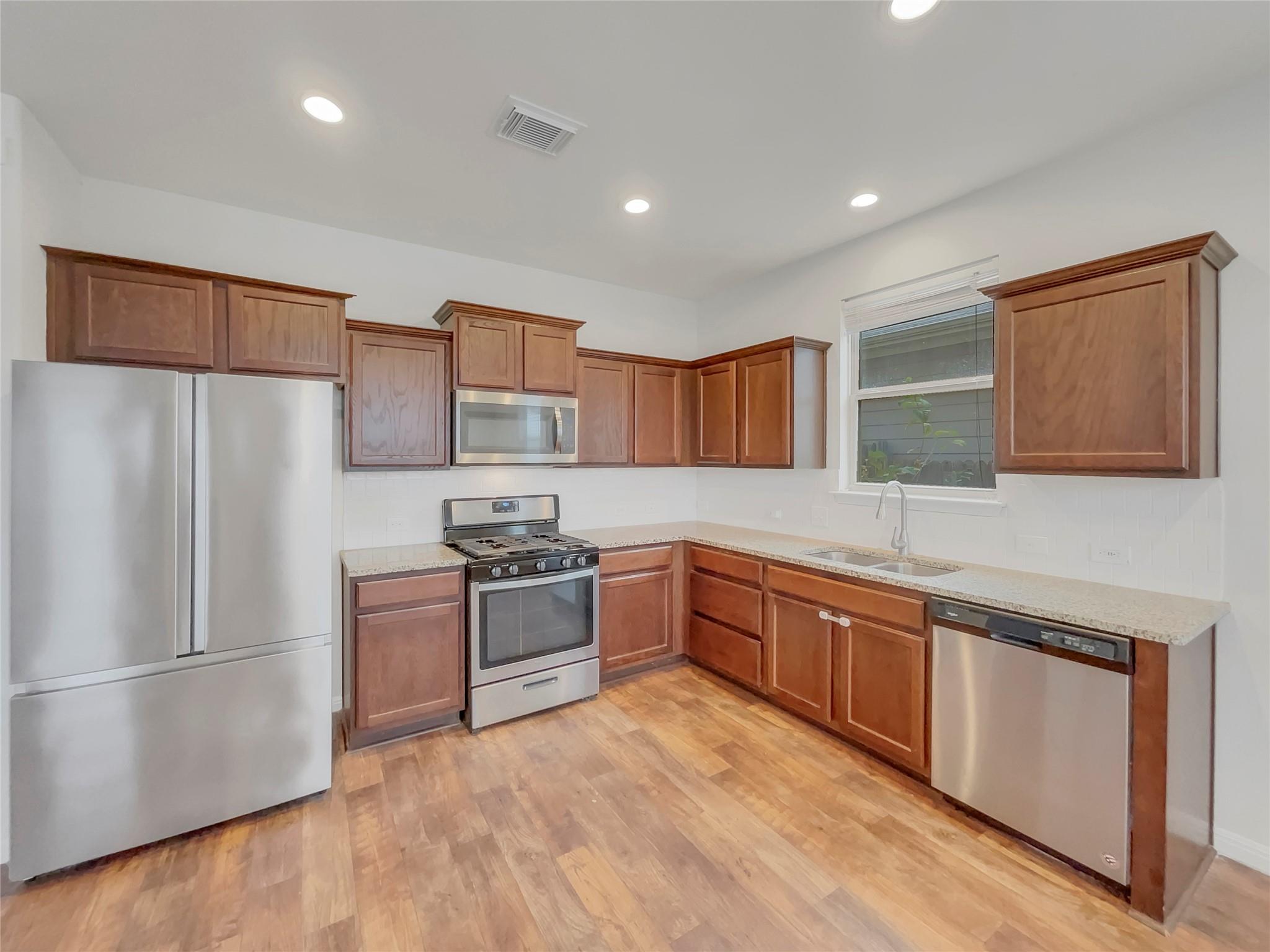 717 Twisted Oaks Lane Buda TX 78610
