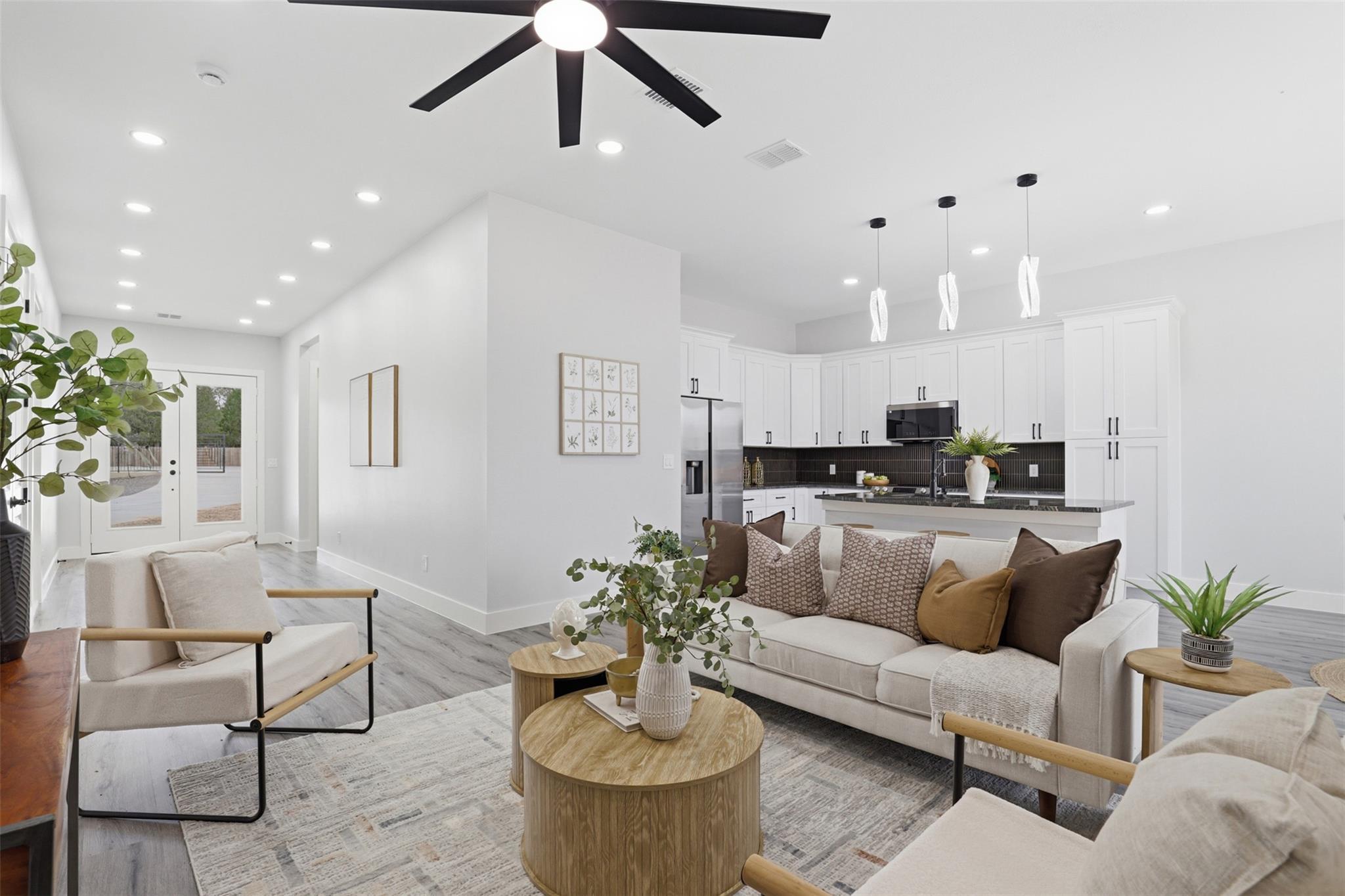 113 Los Robles Road Elgin TX 78621